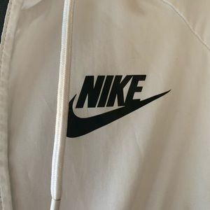 Nike windbreaker